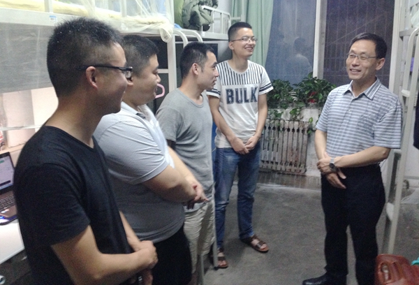 雷書記 - 副本.JPG